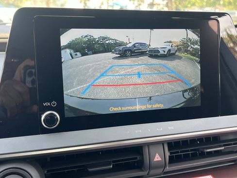 New 2026 Toyota Prius Plug-In Hybrid FWD image 15