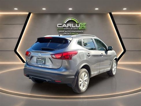 Used 2019 Nissan Rogue Sport SV w/ Technology Package FWD image 6