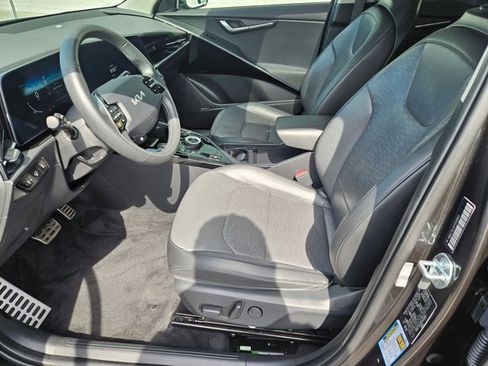 Used 2023 Kia Niro Wave FWD image 16