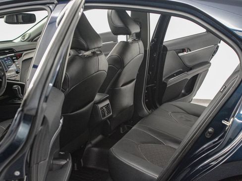 Used 2020 Toyota Camry XSE FWD image 21
