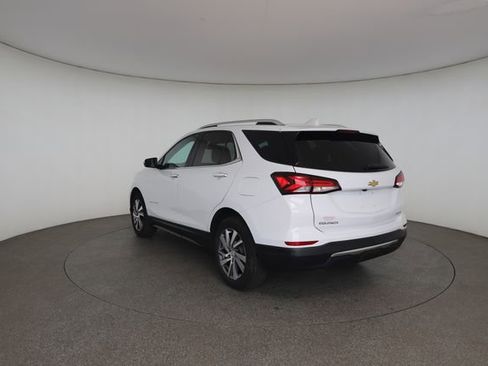 Used 2022 Chevrolet Equinox Premier FWD image 12