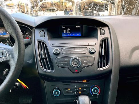 Used 2018 Ford Focus S image 6