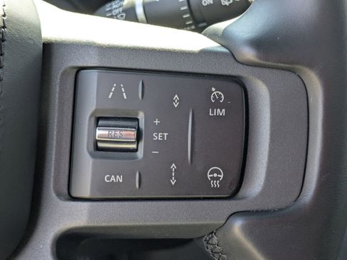 Used 2024 Land Rover Defender 130 X-Dynamic SE image 20