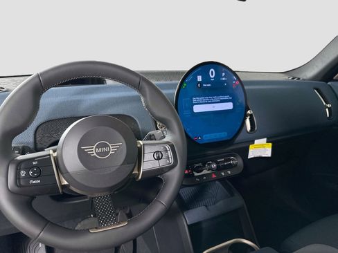 Certified 2025 MINI Cooper Countryman S image 11