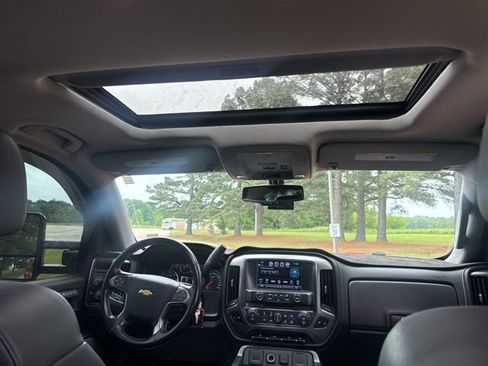 Used 2018 Chevrolet Silverado 1500 LTZ Z71 AWD/4WD image 49