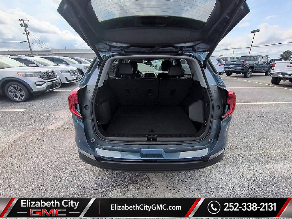 Used 2024 GMC Terrain SLT w/ Elevation Edition AWD/4WD image 23