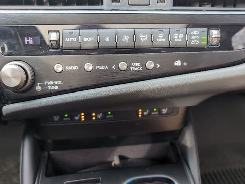 Certified 2023 Lexus ES 300h 300h w/ Premium Package image 22