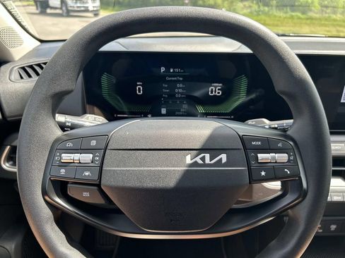 Used 2025 Kia K4 FWD image 30