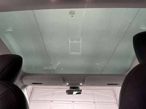 Used 2021 Tesla Model 3 Standard Range Plus RWD image 16