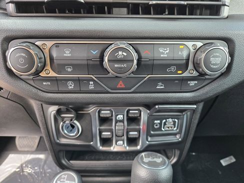 New 2026 Jeep Wrangler Unlimited Sport image 13