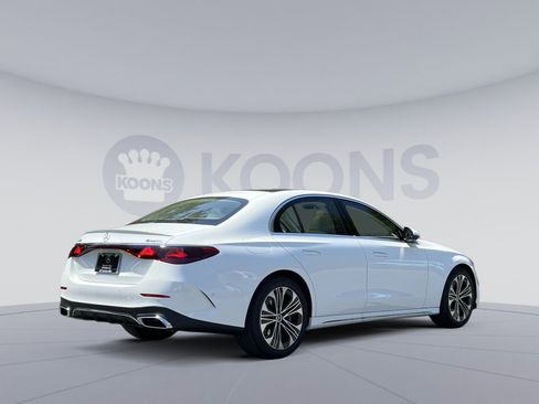 Used 2026 Mercedes-Benz E 350 4MATIC Sedan image 5