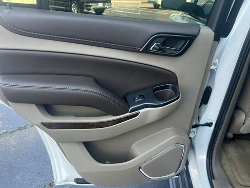 Used 2016 Chevrolet Tahoe LT w/ Luxury Package image 17