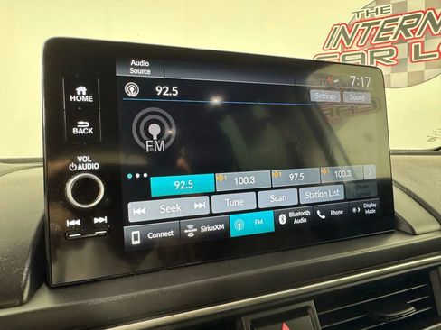 Used 2023 Honda Pilot Touring image 20