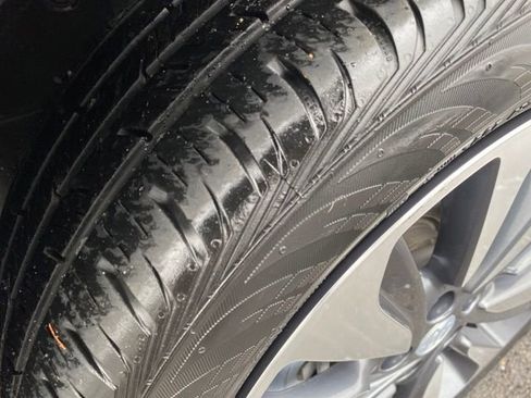 Used 2022 Buick Encore Preferred image 21