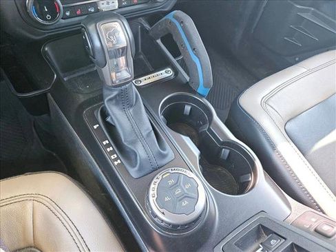 Used 2022 Ford Bronco Wildtrak AWD/4WD image 17