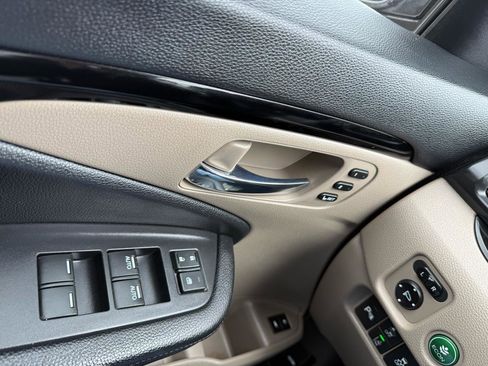 Used 2019 Honda Pilot Touring image 33