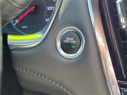 Certified 2023 Chevrolet Traverse LT image 25