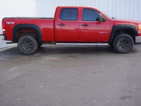 Used 2010 GMC Sierra 2500 W/T w/ Work Truck Preferred Package image 2