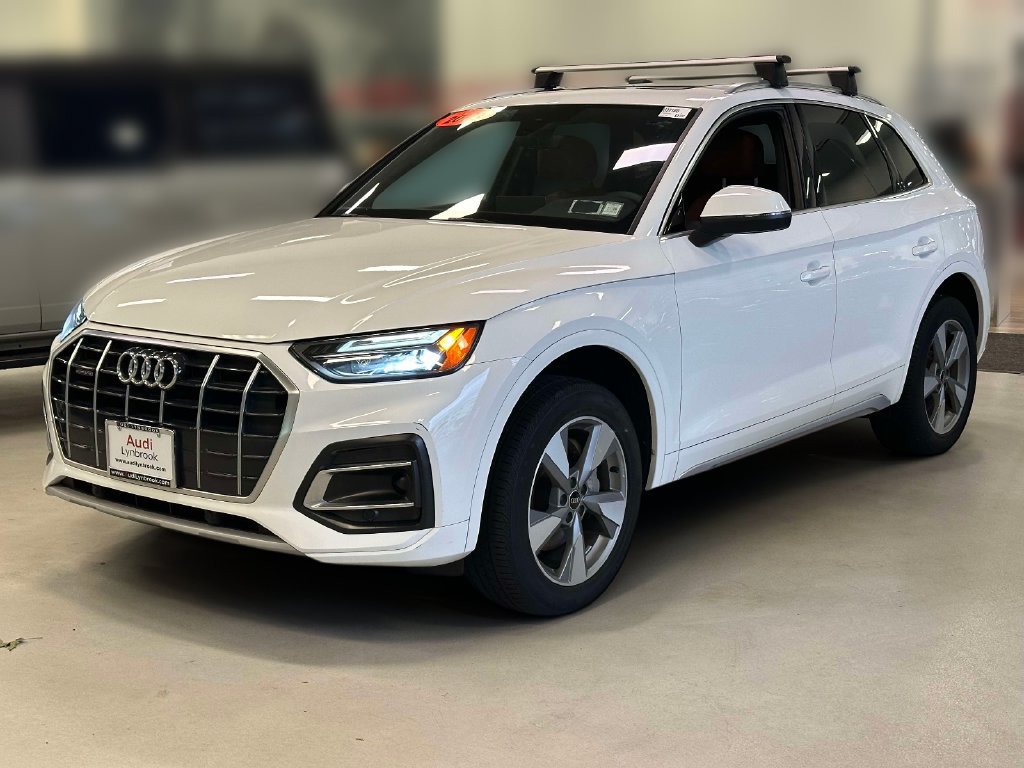 Used 2023 Audi Q5 2.0T Premium w/ Convenience Package AWD/4WD image 3