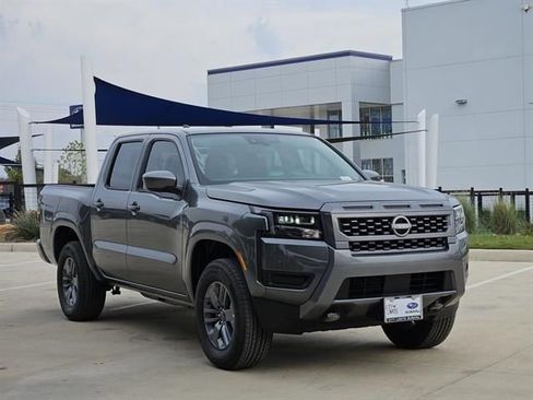 Used 2026 Nissan Frontier SV w/ Tow Package image 2