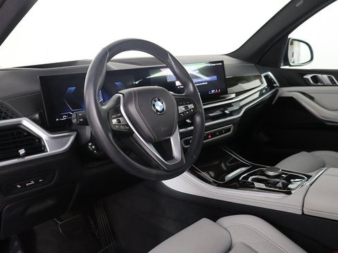 Used 2024 BMW X5 xDrive40i w/ Parking Assistance Package image 25