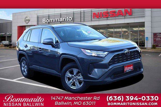 Used 2025 Toyota RAV4 XLE AWD/4WD image 1