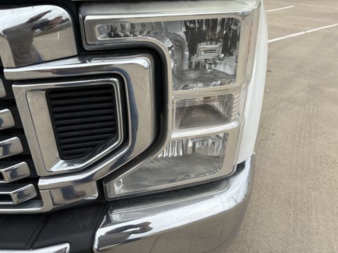 Used 2021 Ford F350 XLT image 9