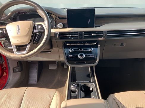 Used 2022 Lincoln Corsair Reserve w/ Elements Package image 16