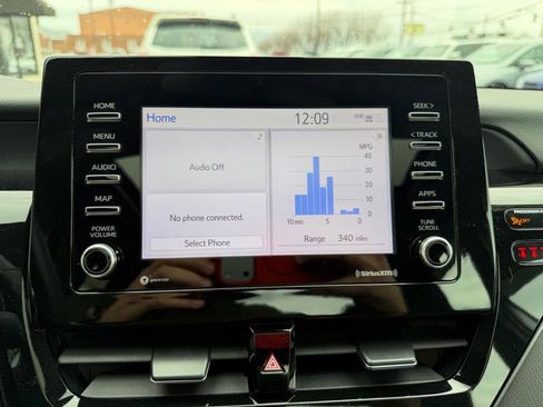 Used 2023 Toyota Camry SE w/ Cold Weather Package image 16