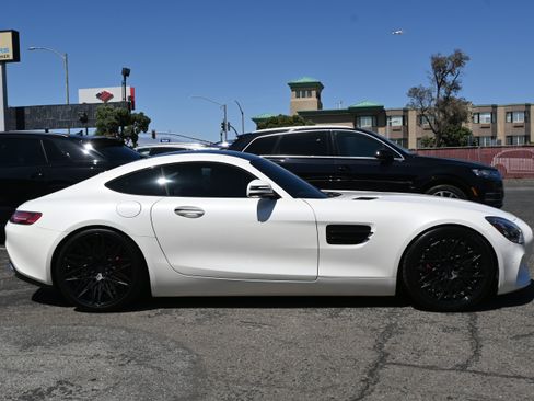 Used 2016 Mercedes-Benz AMG GT S image 6