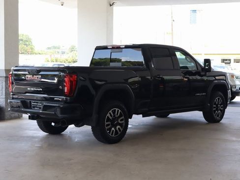 Used 2022 GMC Sierra 2500 AT4 w/ AT4 Preferred Package image 5