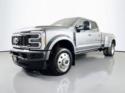New 2026 Ford F450 Platinum w/ FX4 Off-Road Package AWD/4WD image 5