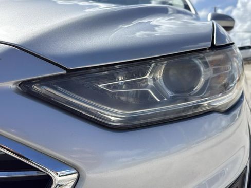 Used 2019 Ford Fusion SE FWD image 50