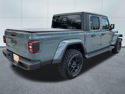 Certified 2025 Jeep Gladiator Sport AWD/4WD image 6