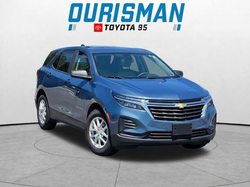Used 2024 Chevrolet Equinox LS FWD image 1