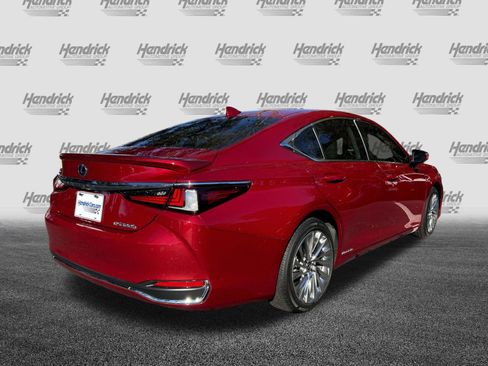 Certified 2021 Lexus ES 300h Ultra Luxury w/ Accessory Package 2 image 9
