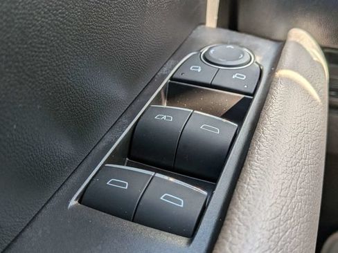 Used 2024 GMC Canyon Denali AWD/4WD image 25