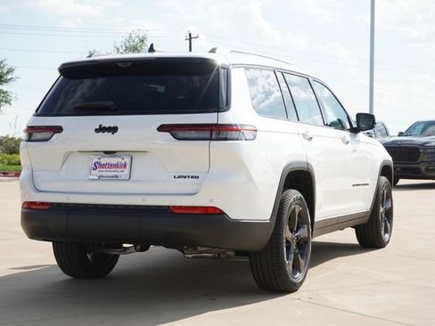 New 2025 Jeep Grand Cherokee L Limited w/ Luxury Tech Group II RWD image 8