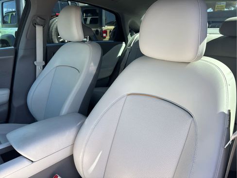 Used 2024 Hyundai Ioniq 6 SEL image 10