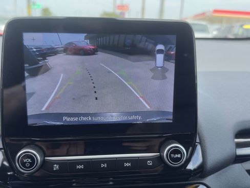 Used 2020 Ford EcoSport Titanium image 19