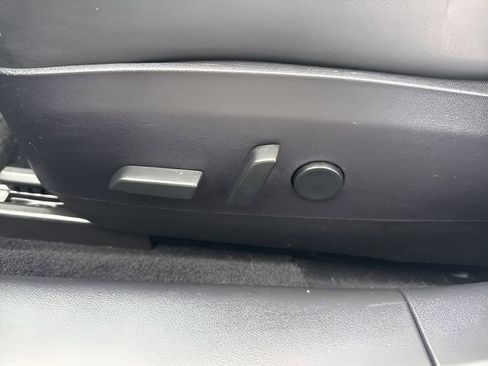 Used 2019 Tesla Model 3 Standard Range Plus image 10