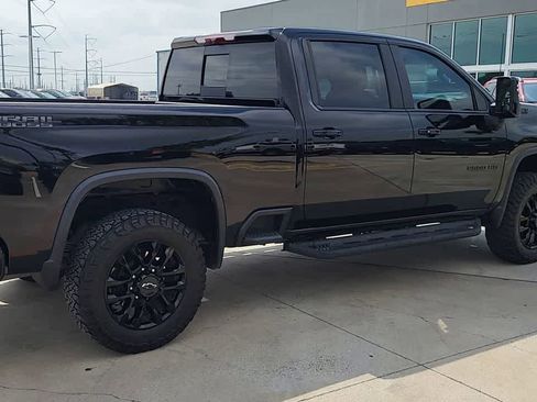 Used 2025 Chevrolet Silverado 2500 LT w/ Trail Boss Package AWD/4WD image 8