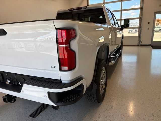 New 2026 Chevrolet Silverado 3500 LT w/ Z71 Chrome Sport Edition AWD/4WD image 16