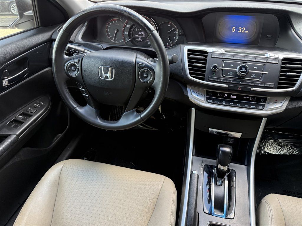 Used 2013 Honda Accord Sport image 19