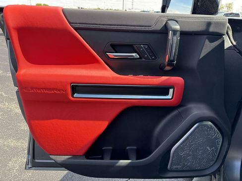 New 2026 GMC Hummer EV 3X w/ Carbon Fiber Edition Package AWD/4WD image 15