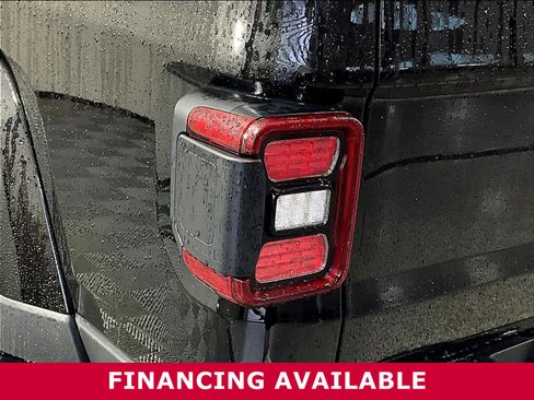 Used 2020 Jeep Gladiator Overland AWD/4WD image 22