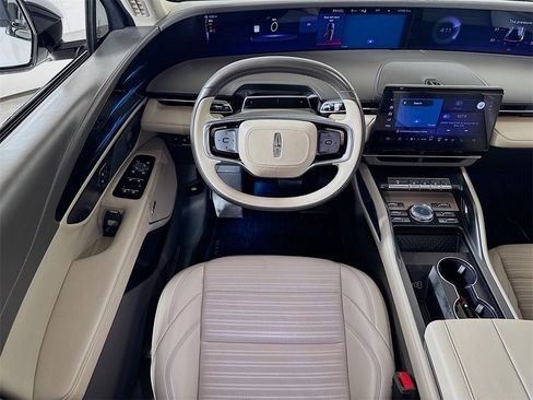 Used 2024 Lincoln Nautilus Reserve w/ Equipment Group 202A image 22