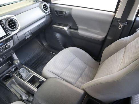 Used 2023 Toyota Tacoma SR5 AWD/4WD image 18