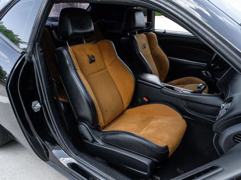 Used 2020 Dodge Challenger R/T Scat Pack w/ Plus Package RWD image 38