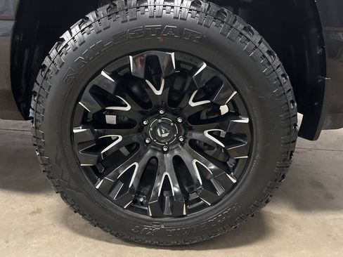 Used 2021 RAM 1500 Big Horn AWD/4WD image 10